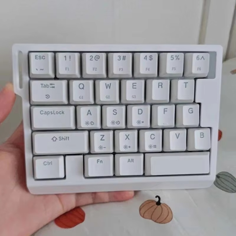 HE30 Mechanical Gaming Keyboar - огляд і ціна Esports In Gaming
